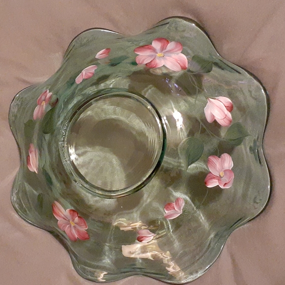 Fenton handpainted glass decorative bowl - Picture 3 of 7